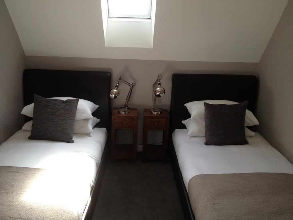 פורטרי Home Farm Apartments חדר תמונה